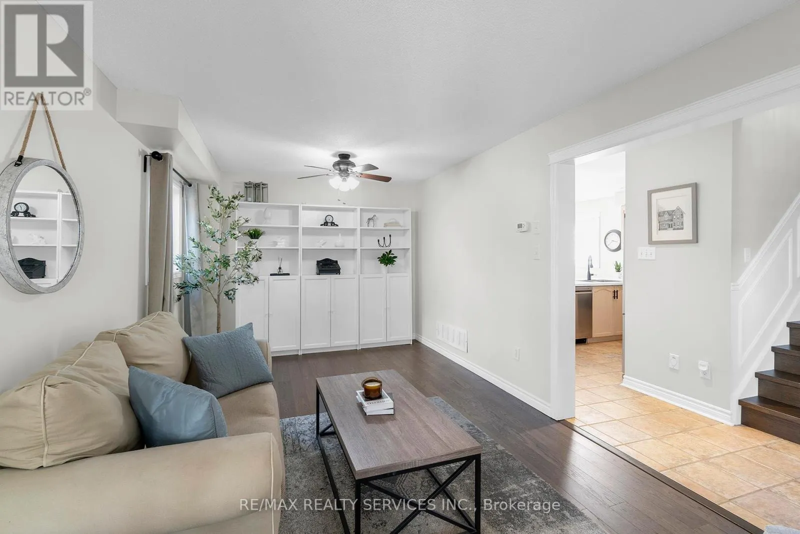 130 PORCHLIGHT ROAD