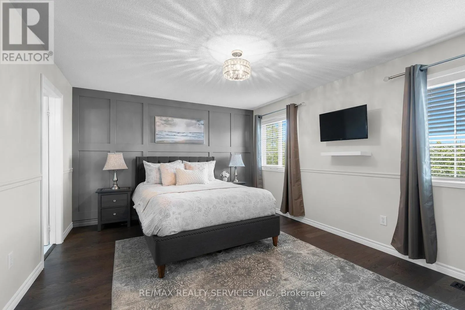 130 PORCHLIGHT ROAD