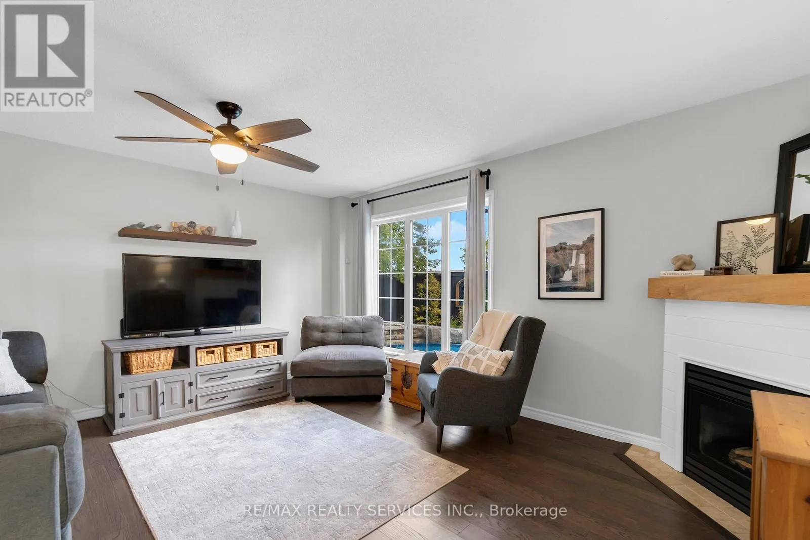 130 PORCHLIGHT ROAD