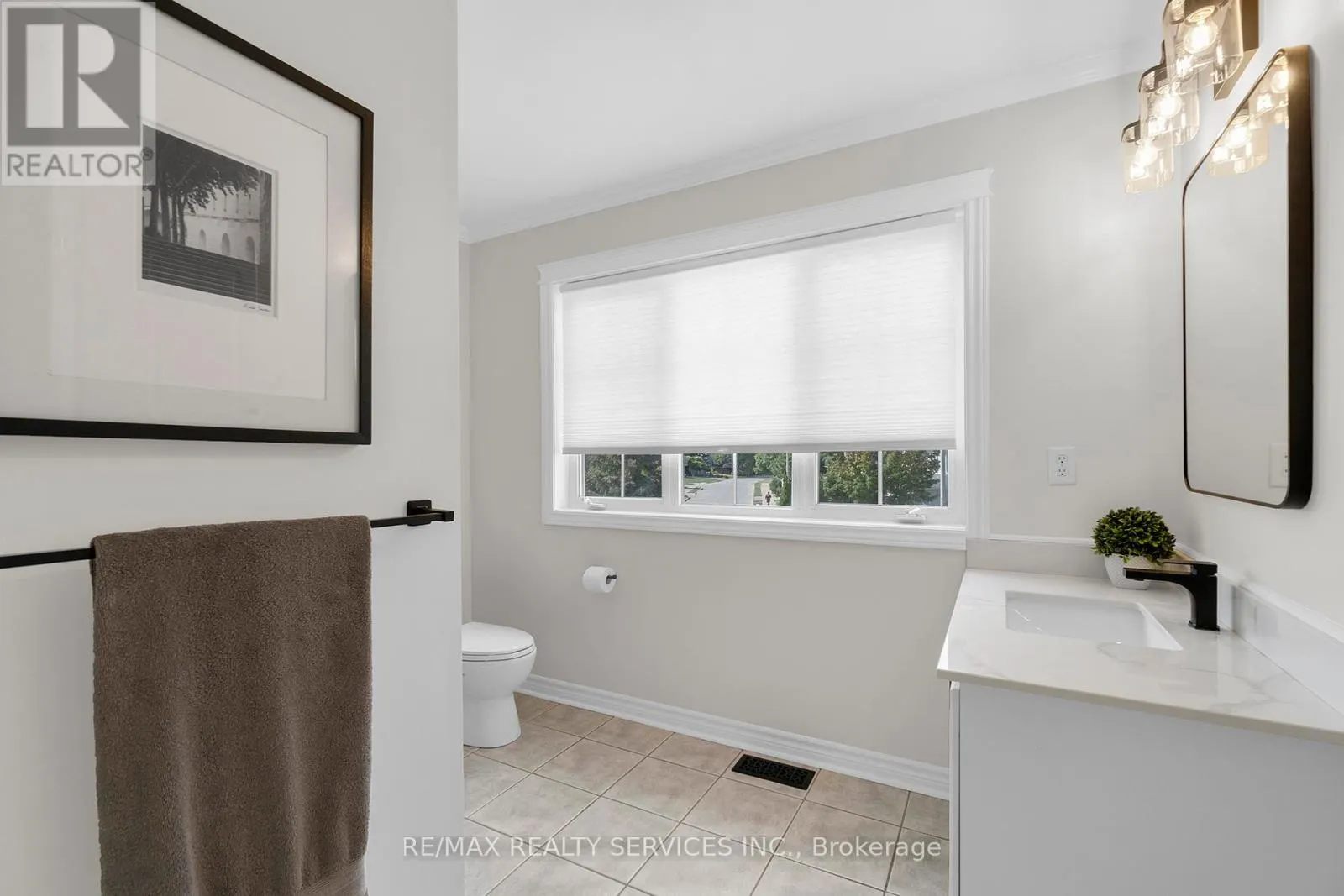 130 PORCHLIGHT ROAD