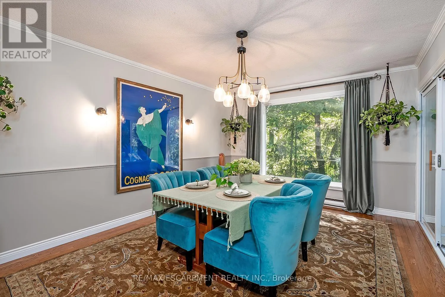 5 - 1580 KERN'S ROAD