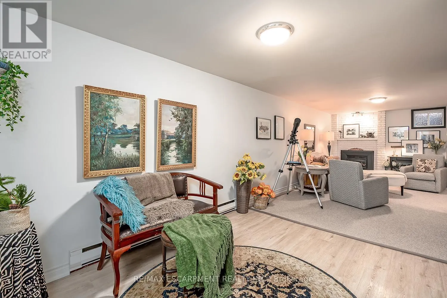 5 - 1580 KERN'S ROAD