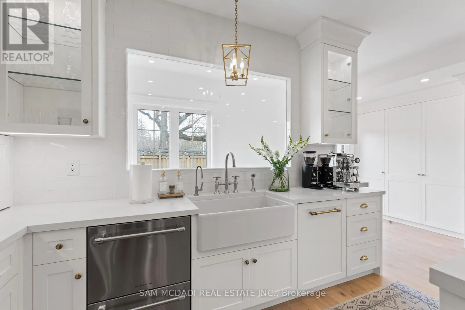 4 IROQUOIS AVENUE
