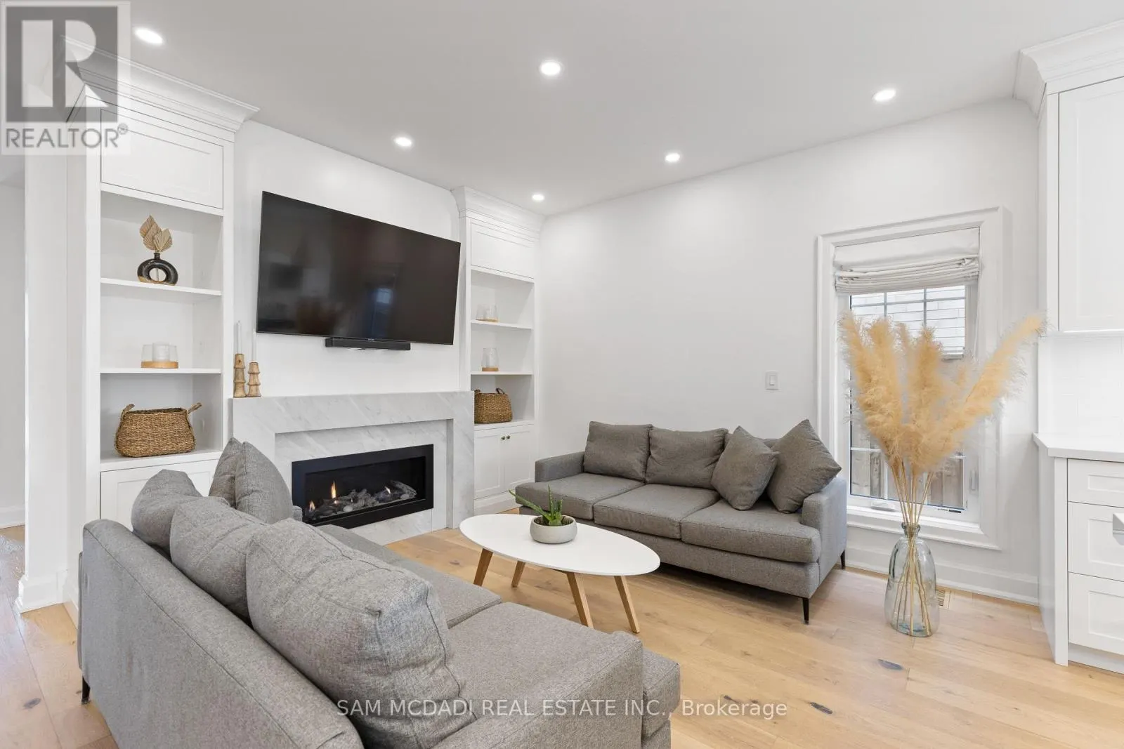 4 IROQUOIS AVENUE