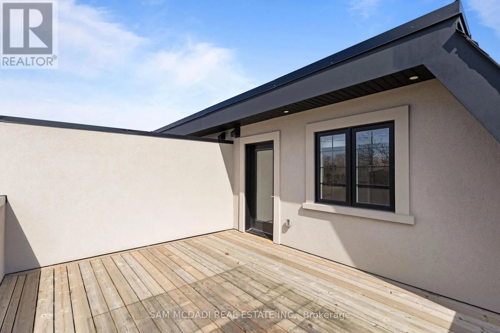 4 IROQUOIS AVENUE