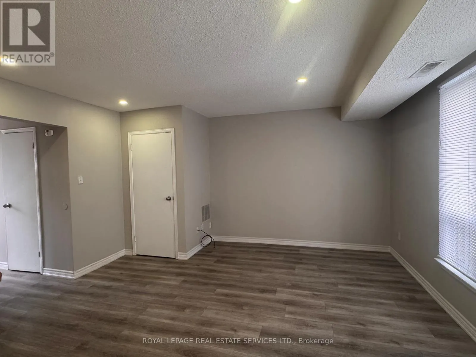 41 - 28 REXDALE BOULEVARD