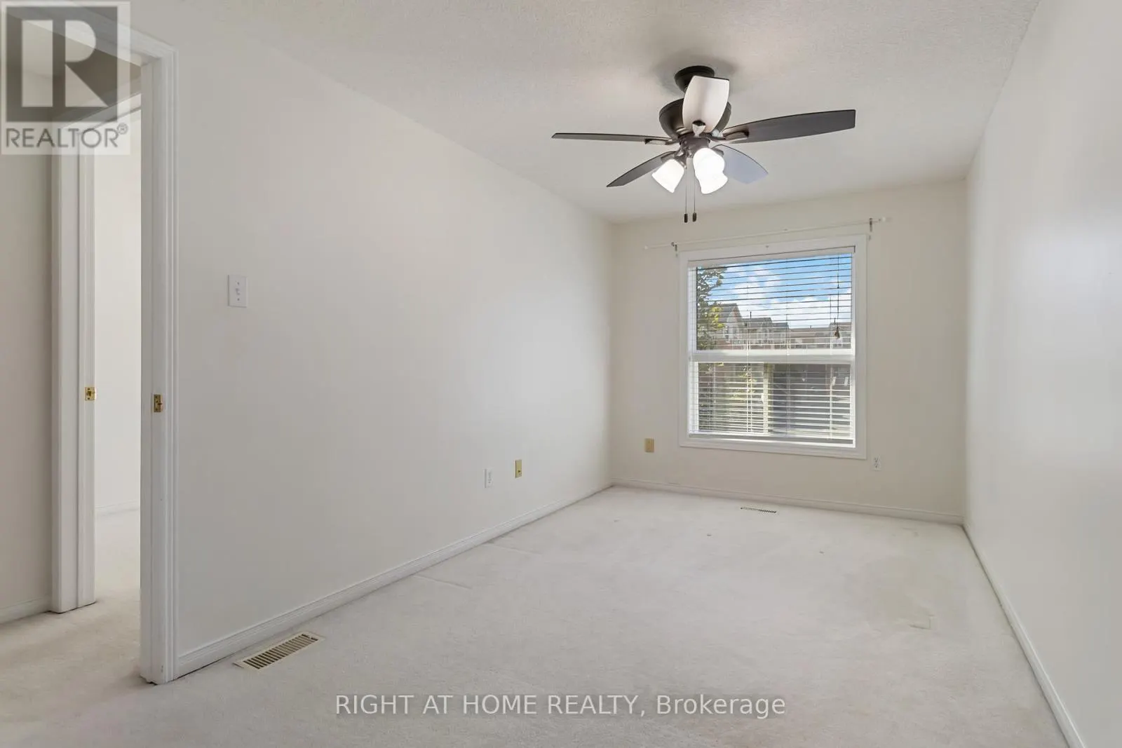 12 - 1520 REEVES GATE