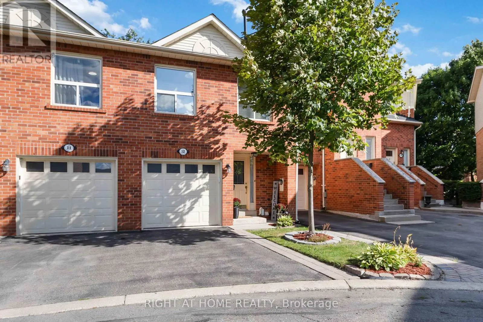 12 - 1520 REEVES GATE