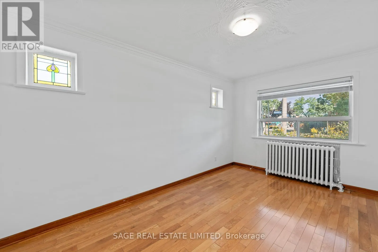 49 BOWIE AVENUE