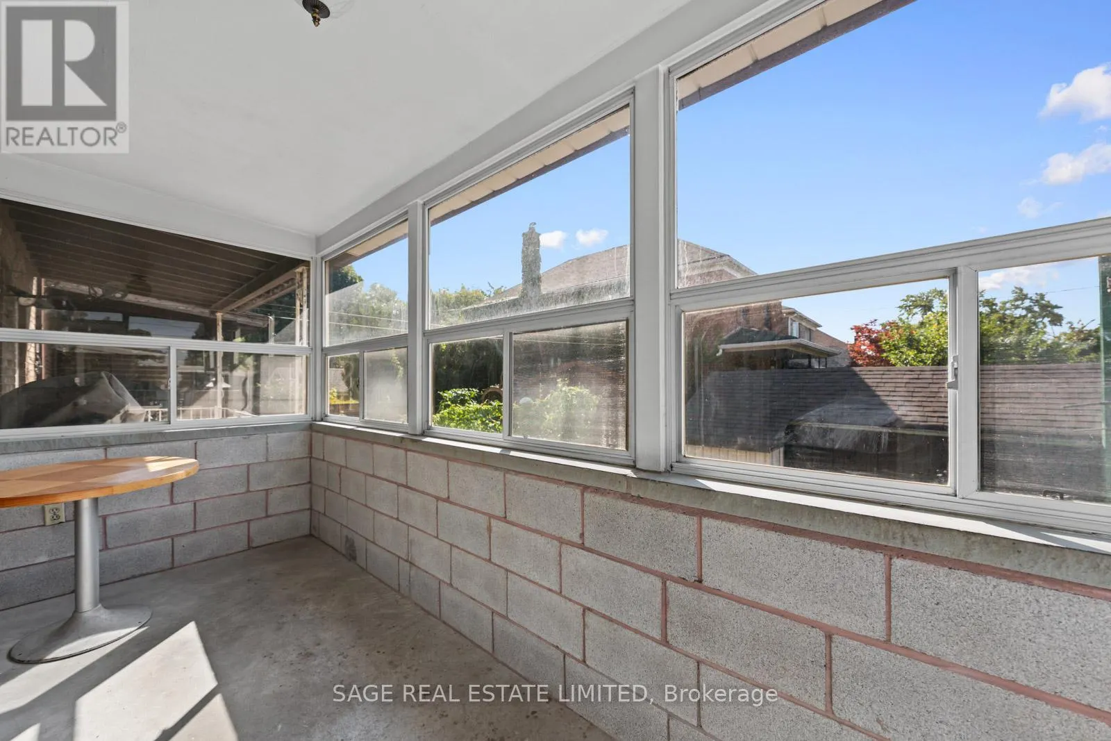 49 BOWIE AVENUE