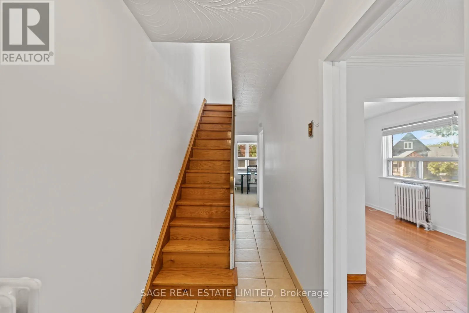 49 BOWIE AVENUE
