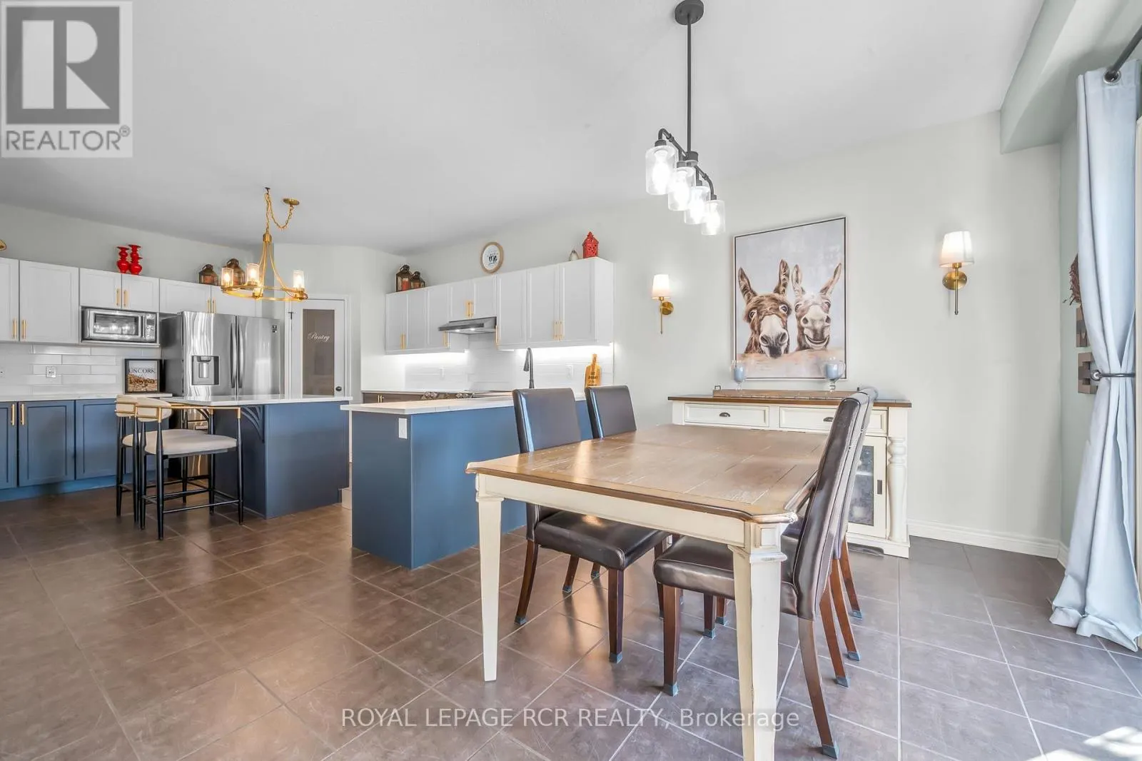 85 LAVERTY CRESCENT