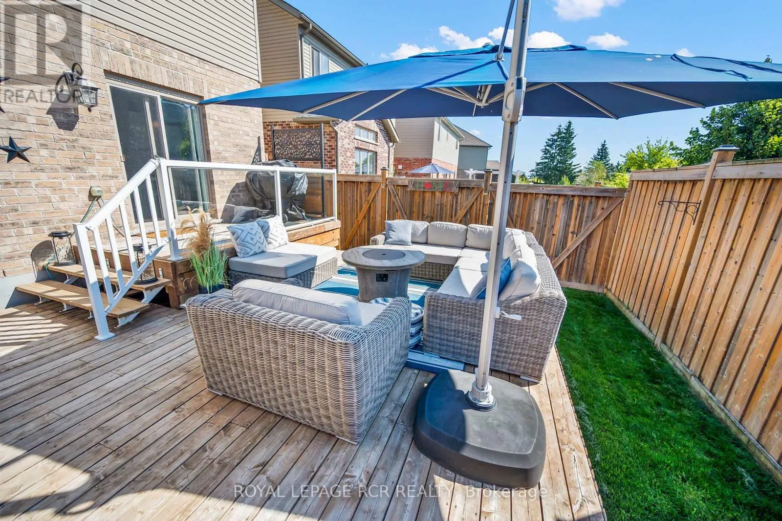 85 LAVERTY CRESCENT