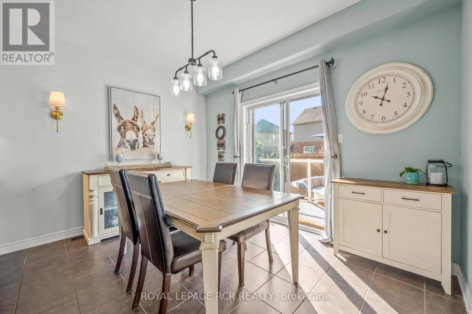 85 LAVERTY CRESCENT