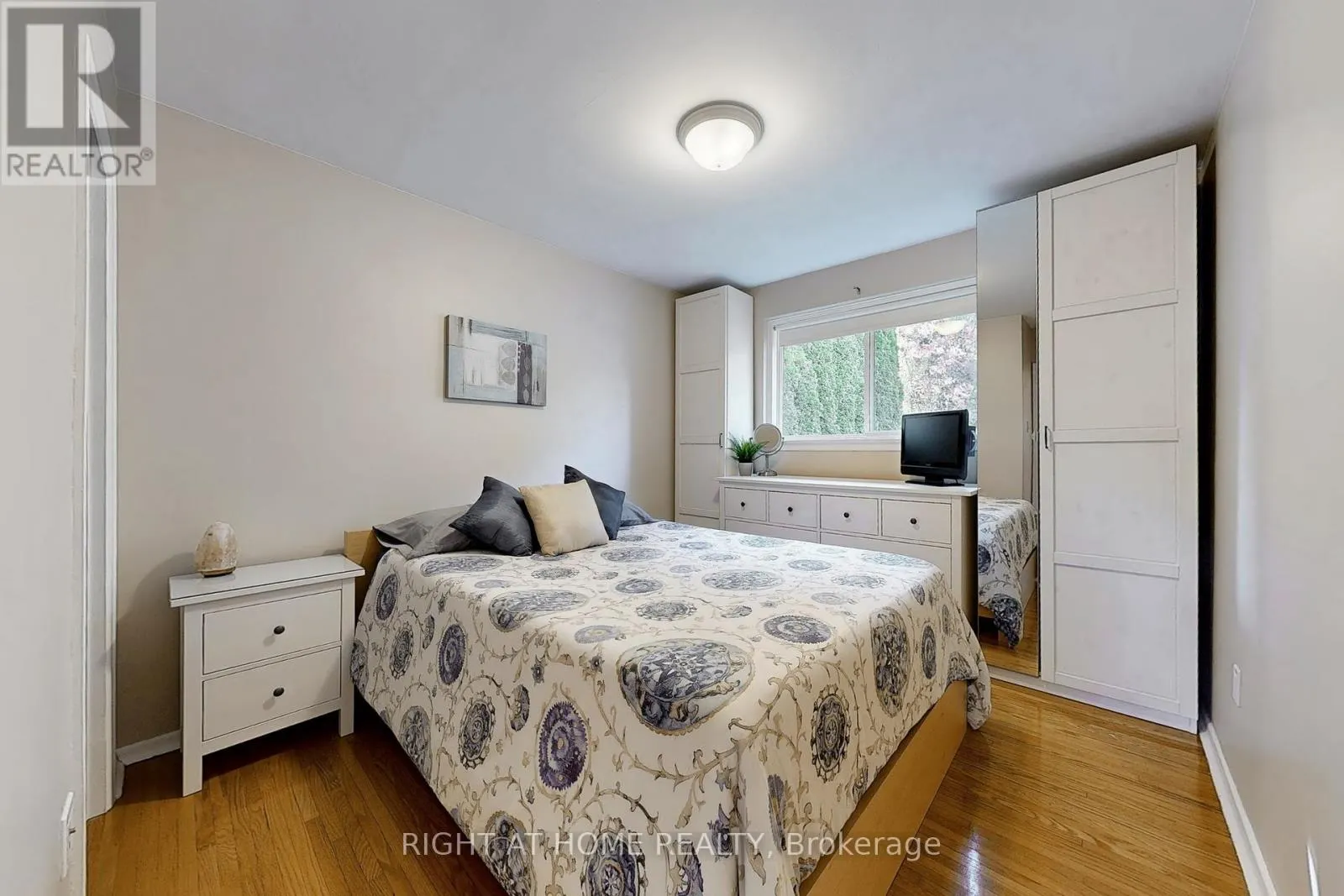 907 FOURTH STREET