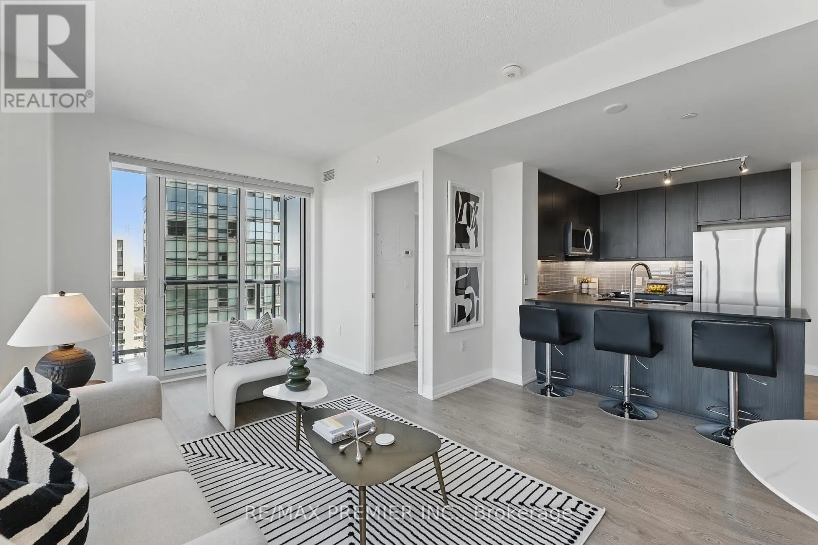 2409 - 50 THOMAS RILEY ROAD