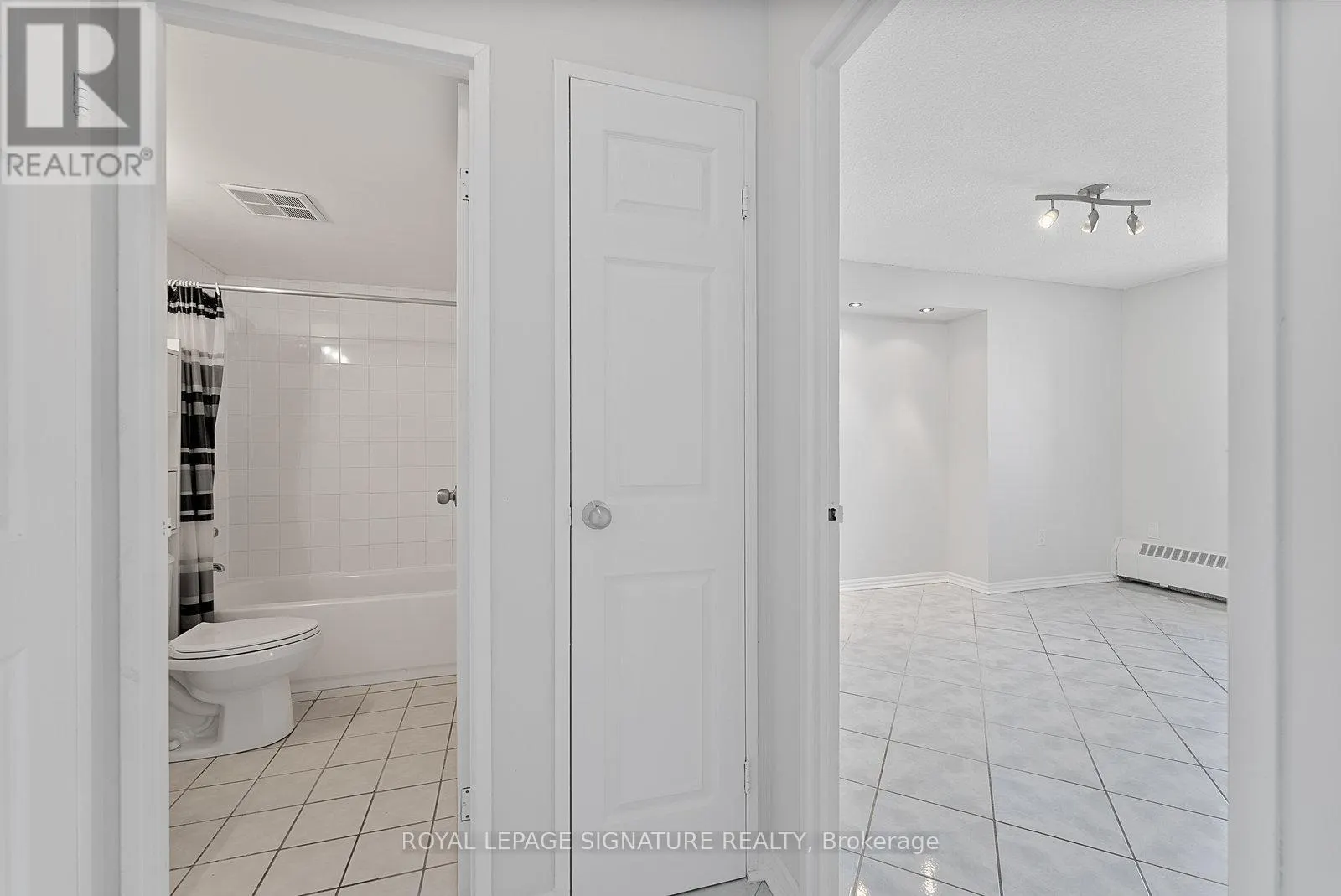 #906 - 5 SAN ROMANOWAY