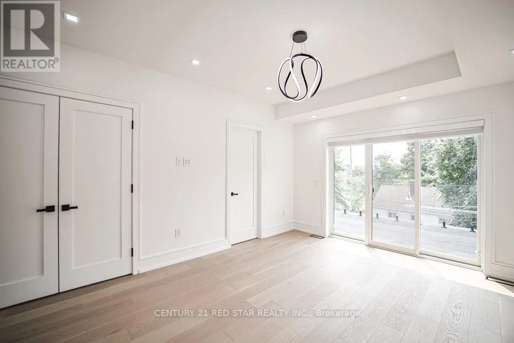 1 FRANKWOOD ROAD