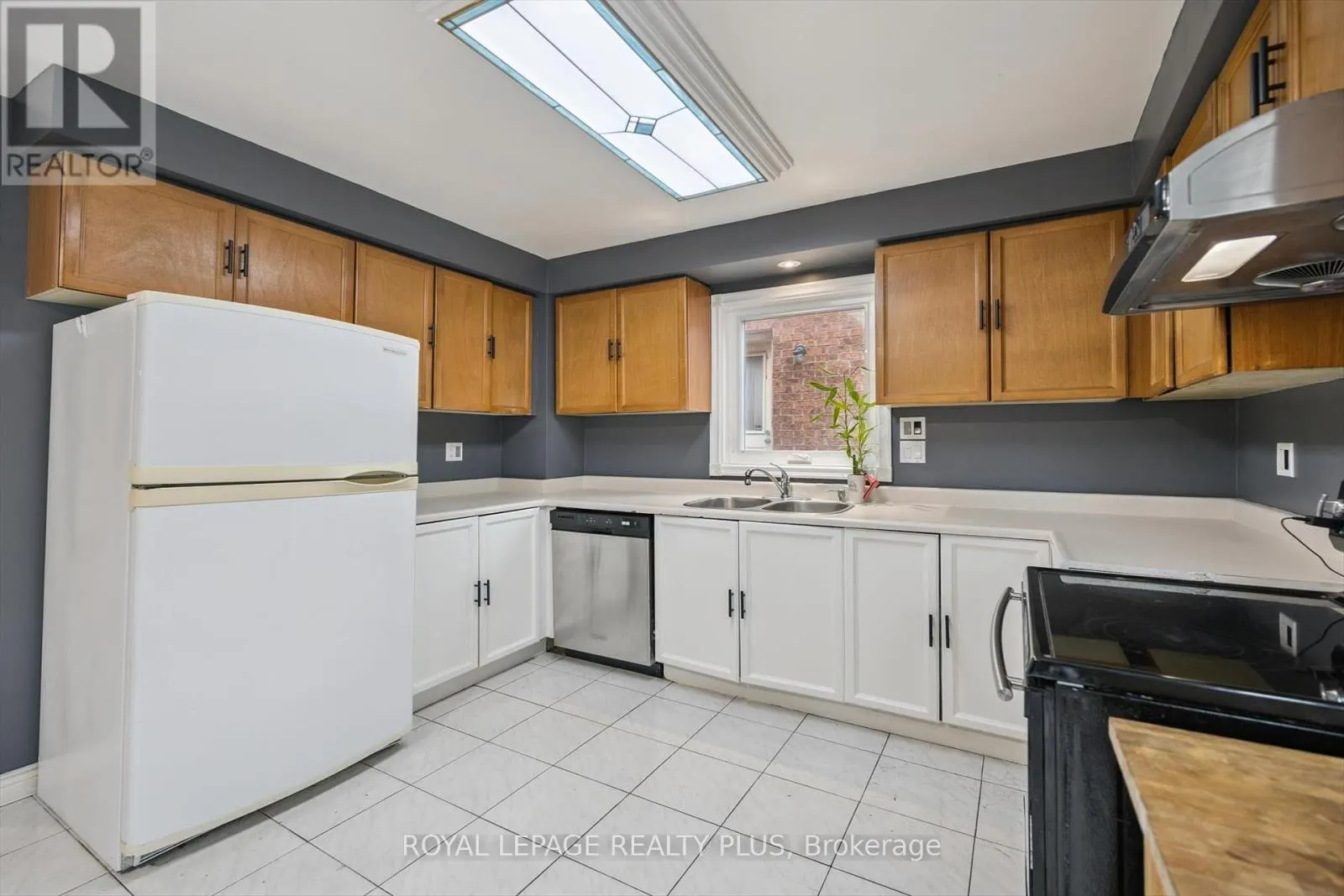 4543 GULLFOOT CIRCLE