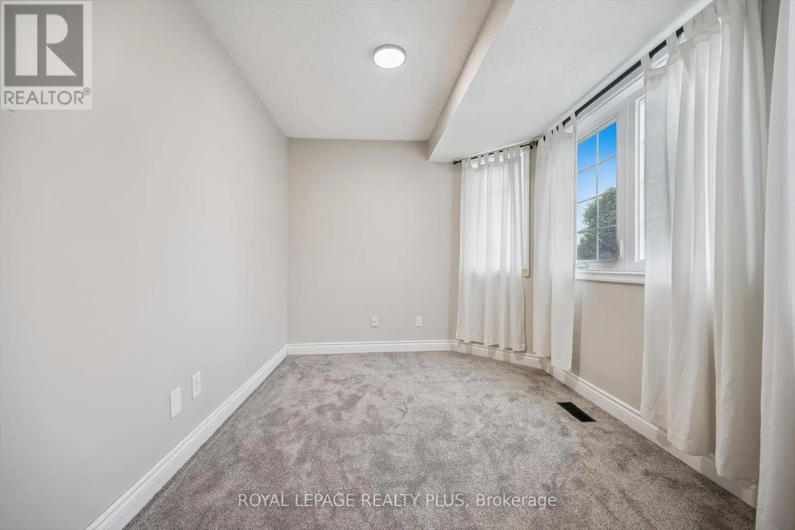 4543 GULLFOOT CIRCLE