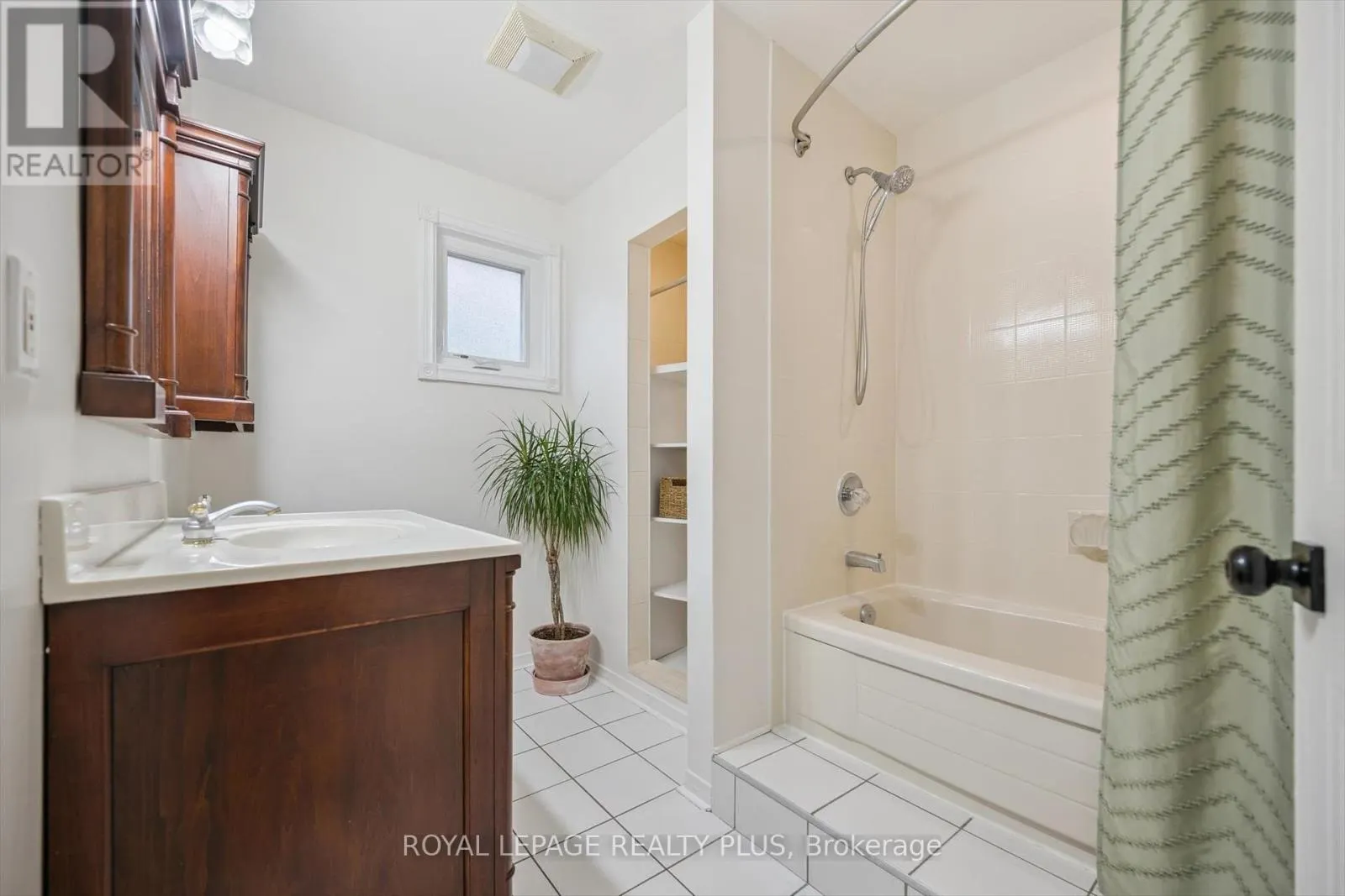 4543 GULLFOOT CIRCLE