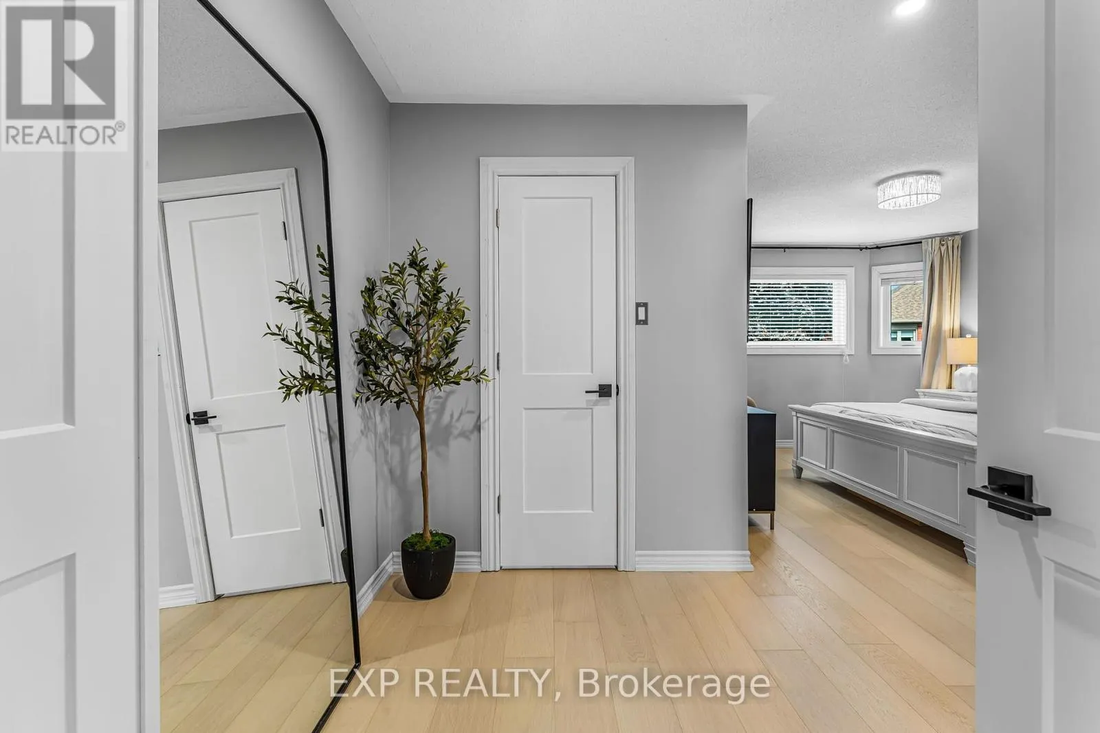 12 KILLALOE CRESCENT