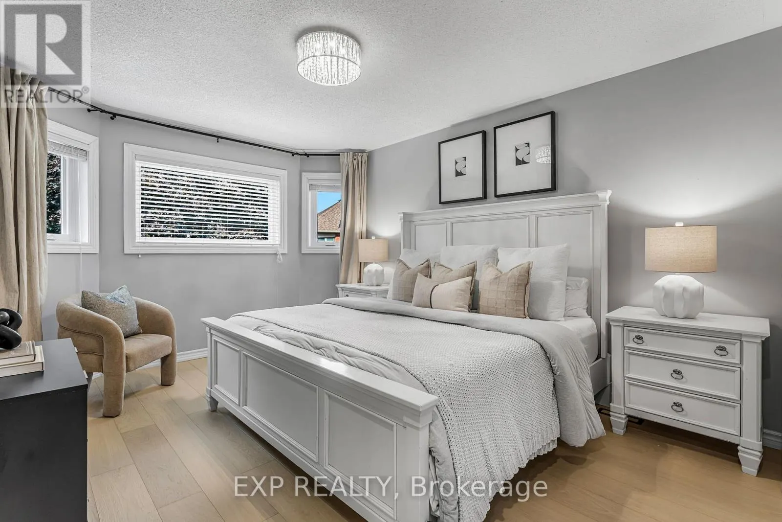 12 KILLALOE CRESCENT