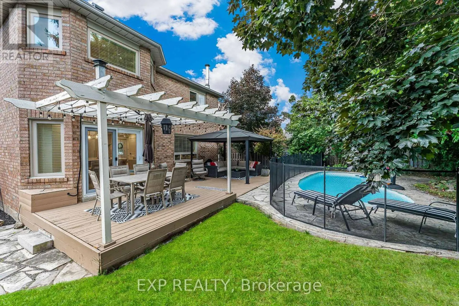 12 KILLALOE CRESCENT
