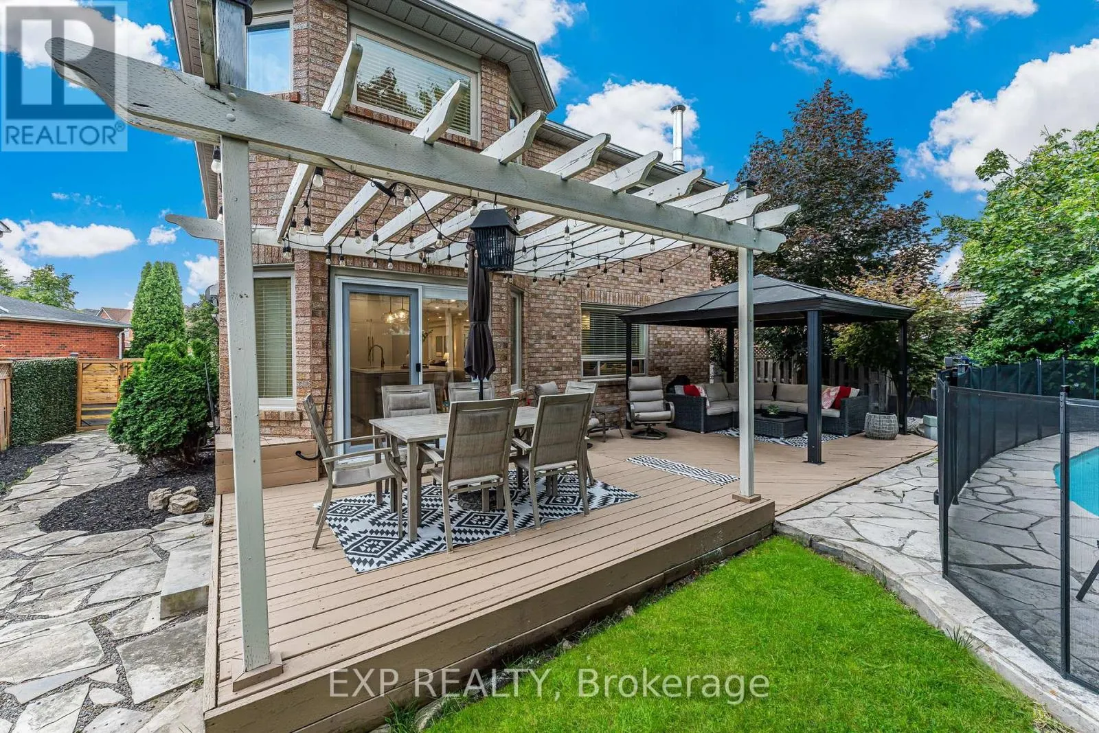 12 KILLALOE CRESCENT