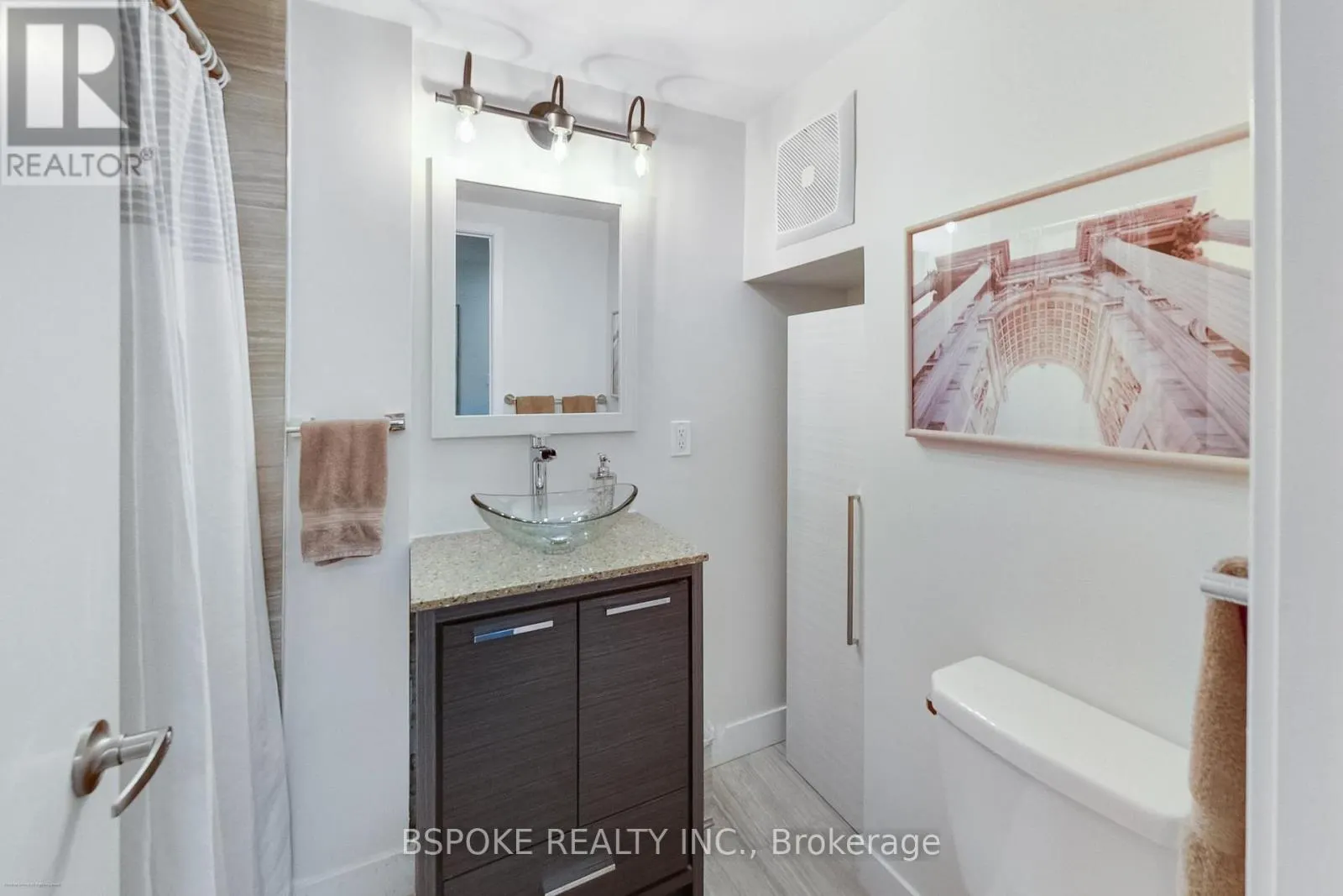 210 - 441 JANE STREET