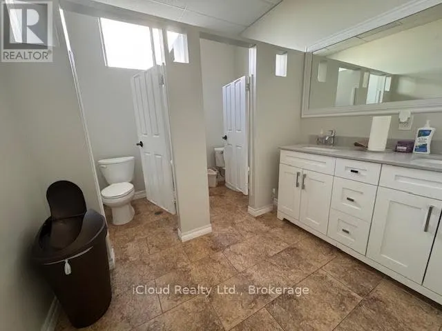 4&5 - 1312 BRITANNIA ROAD