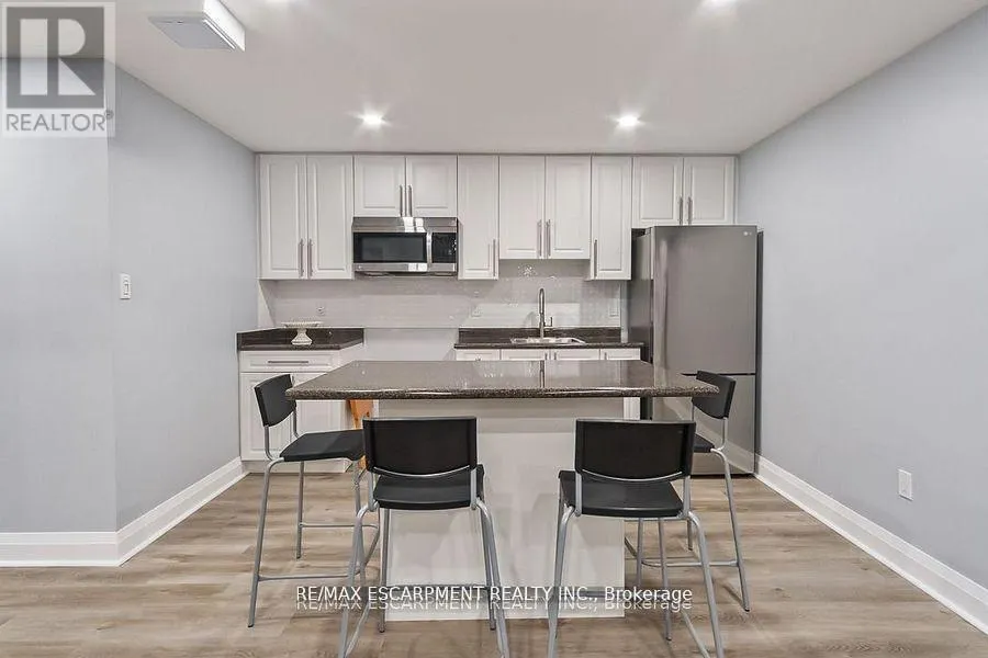 7107 APPLETREE LANE