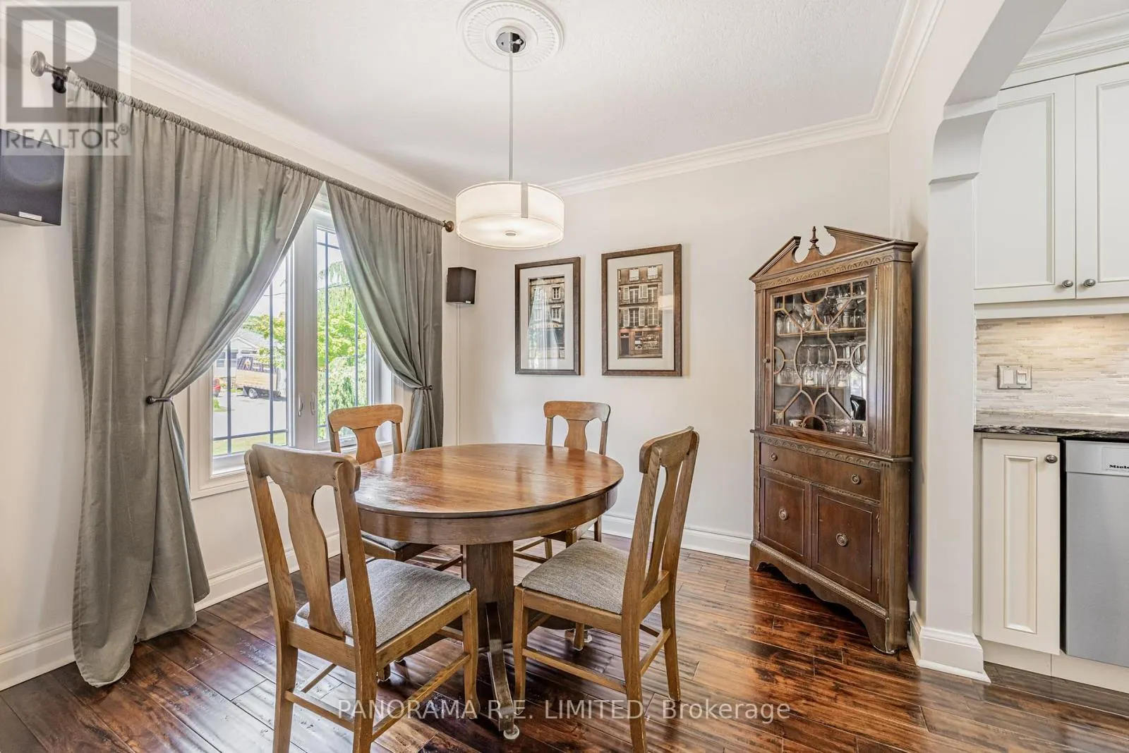 17 DORLEN AVENUE