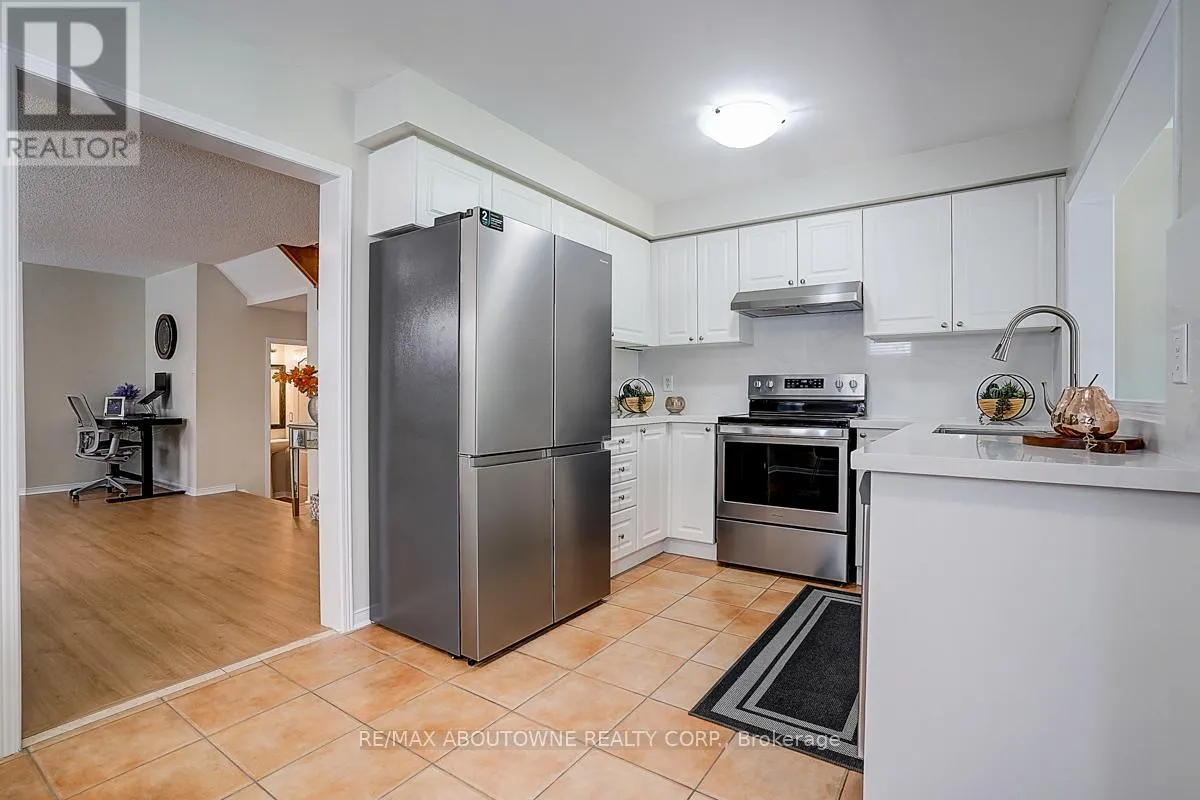 5575 MARGARITA CRESCENT