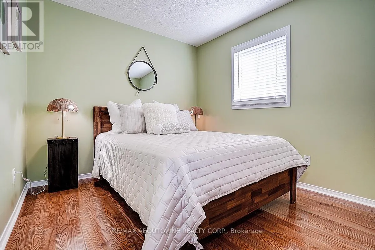 5575 MARGARITA CRESCENT