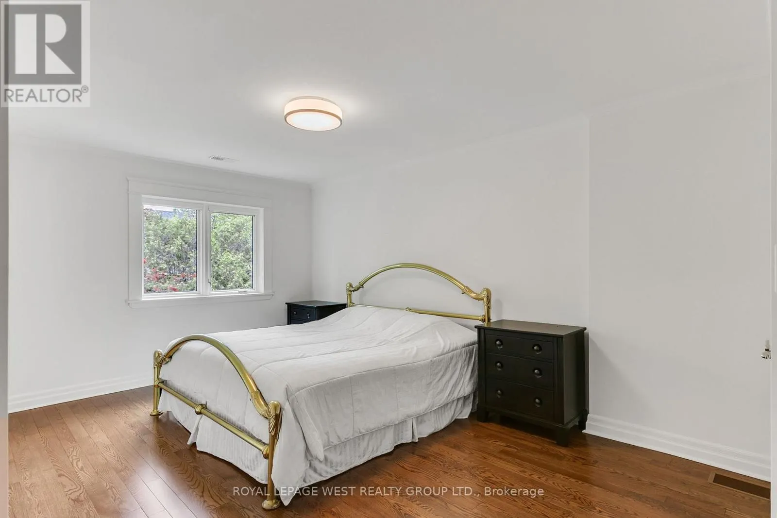 14 DUNEDIN DRIVE