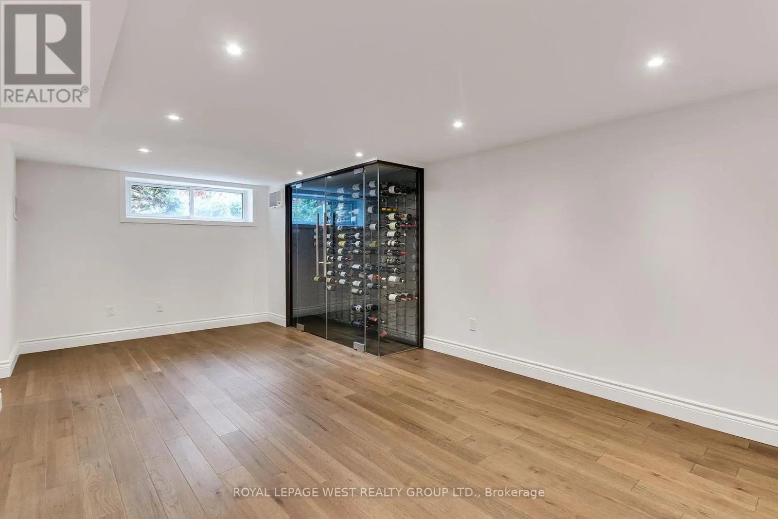 14 DUNEDIN DRIVE