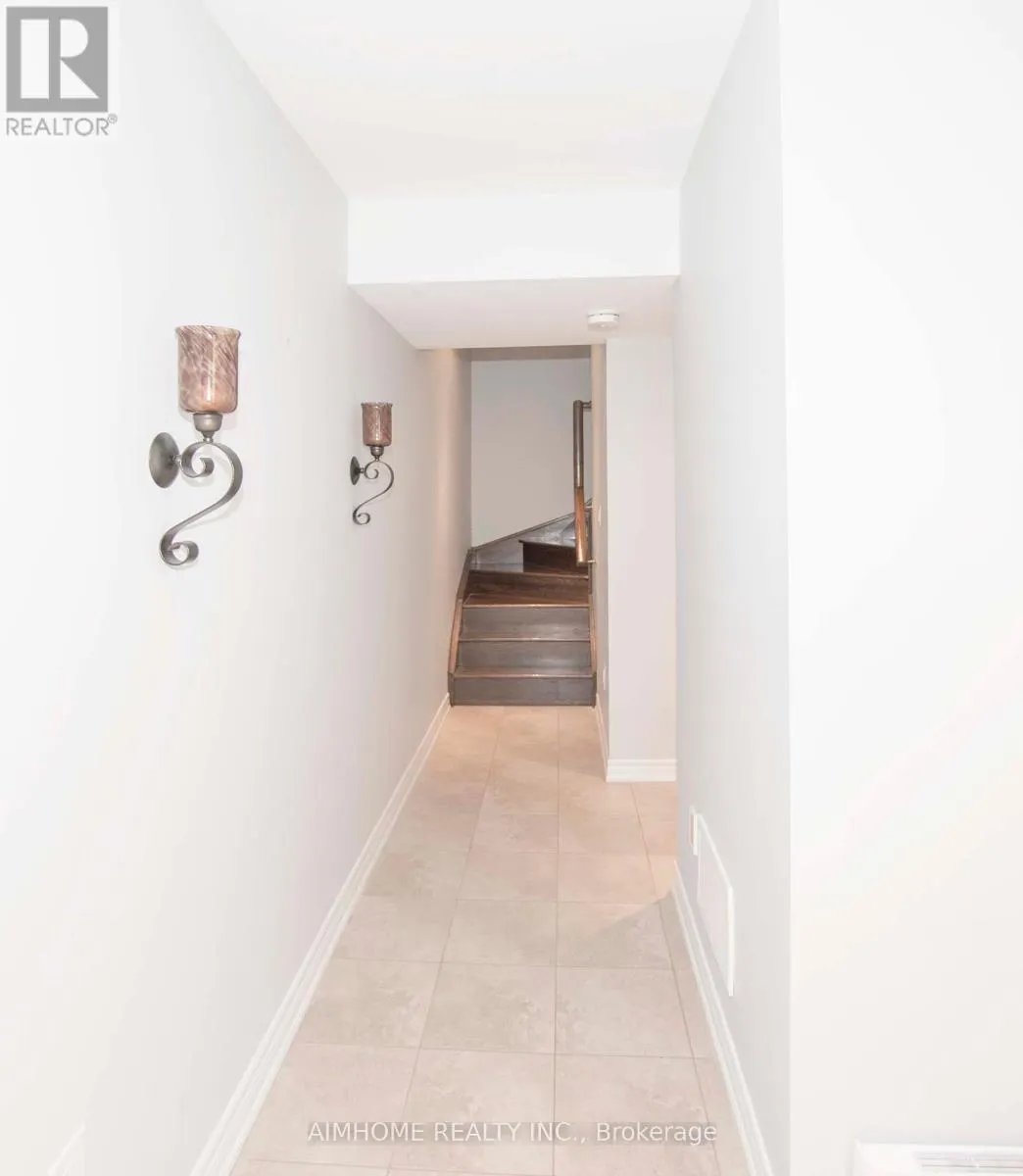 37 - 2435 GREENWICH DRIVE