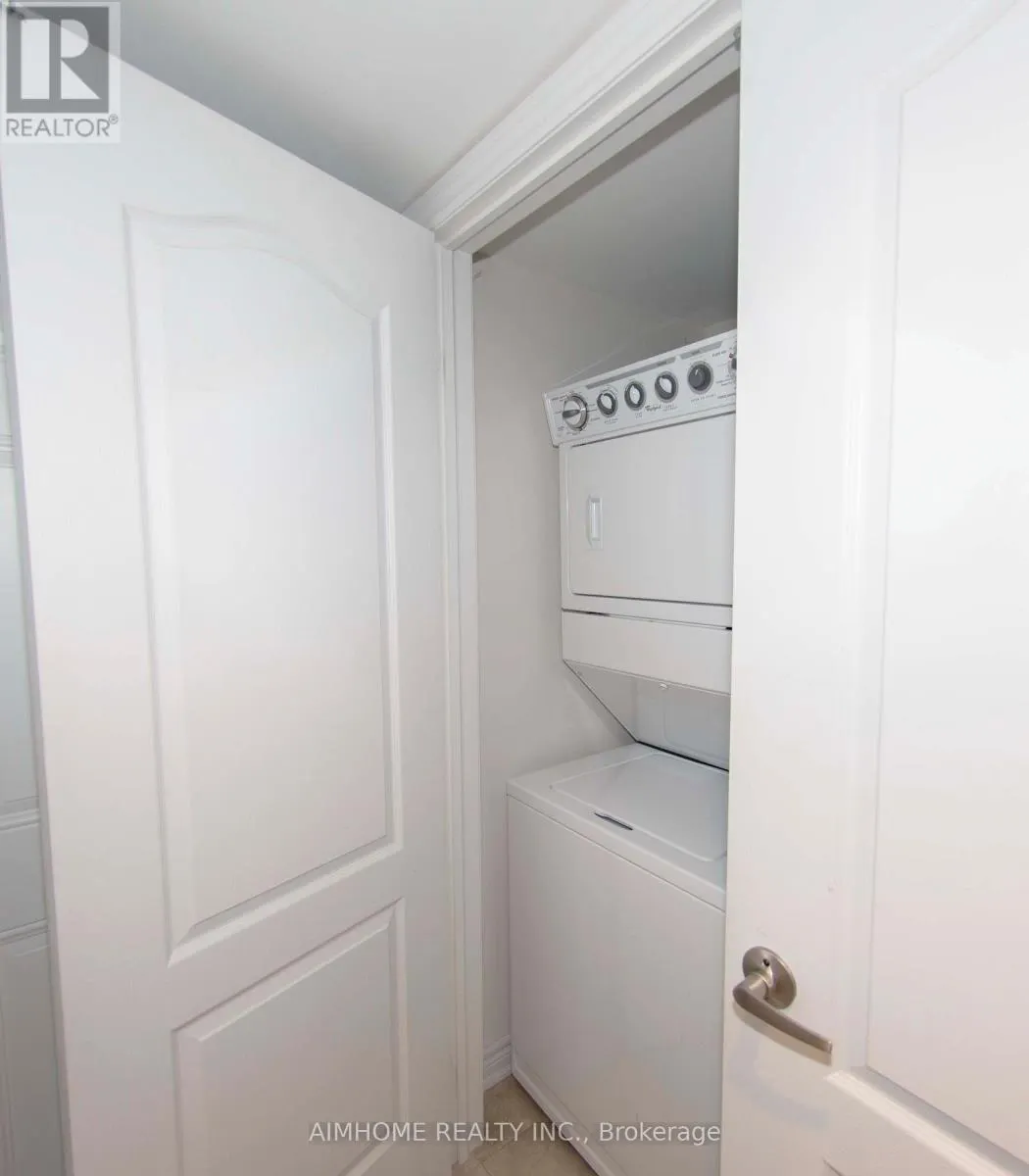 37 - 2435 GREENWICH DRIVE