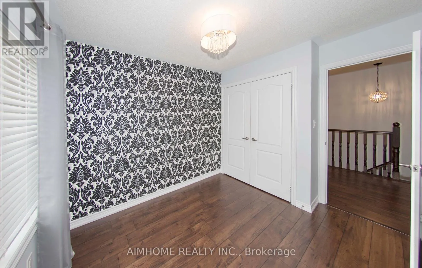 37 - 2435 GREENWICH DRIVE