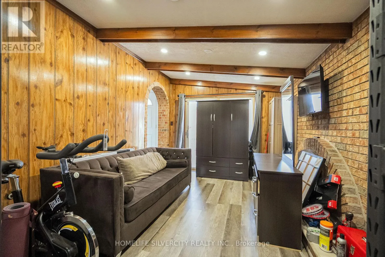 72 BROOKLAND DRIVE