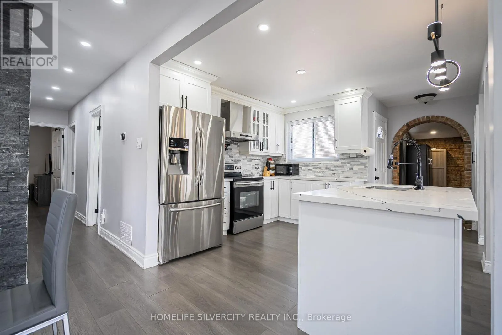 72 BROOKLAND DRIVE