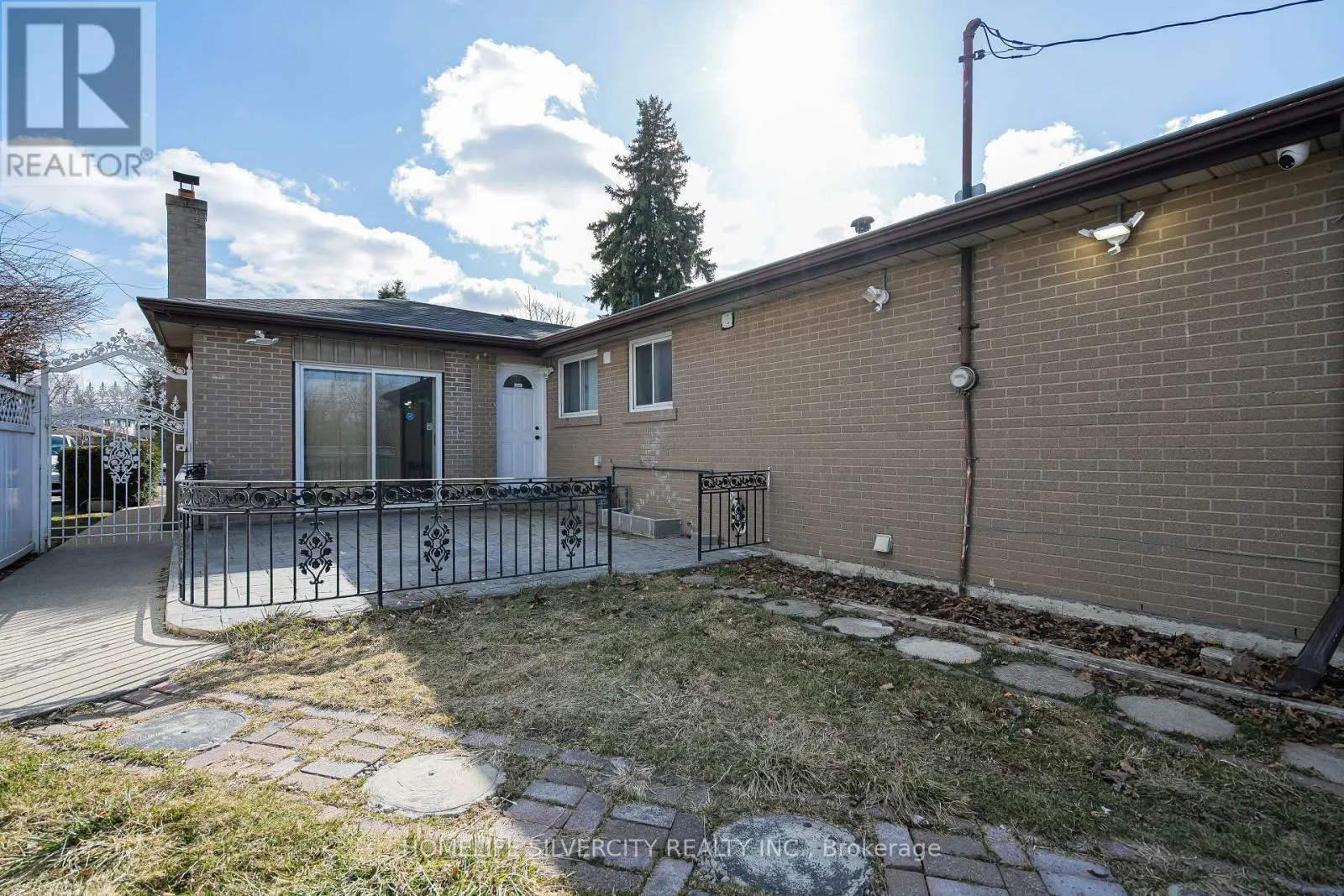 72 BROOKLAND DRIVE