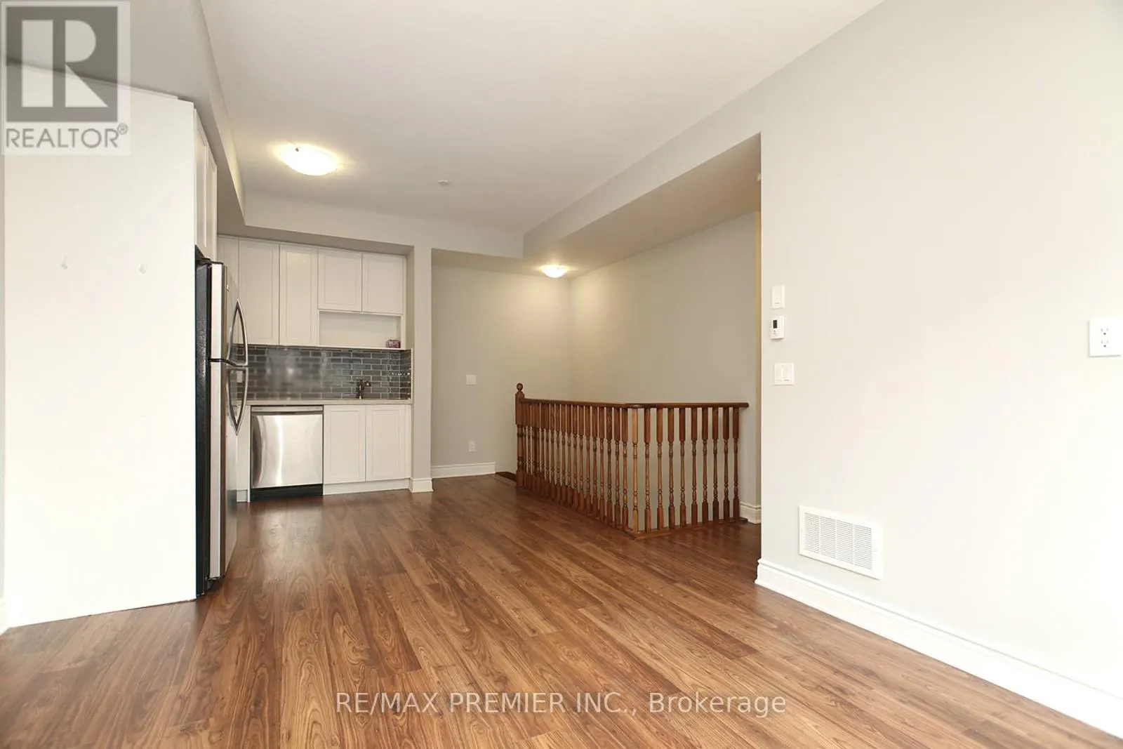 312 - 1100 BRIAR HILL AVENUE