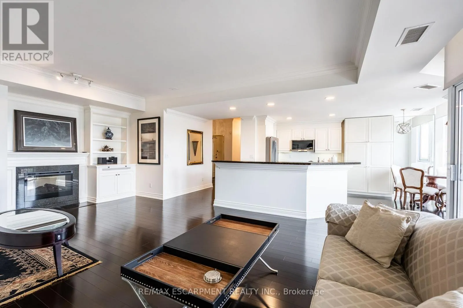 1102 - 1477 LAKESHORE ROAD