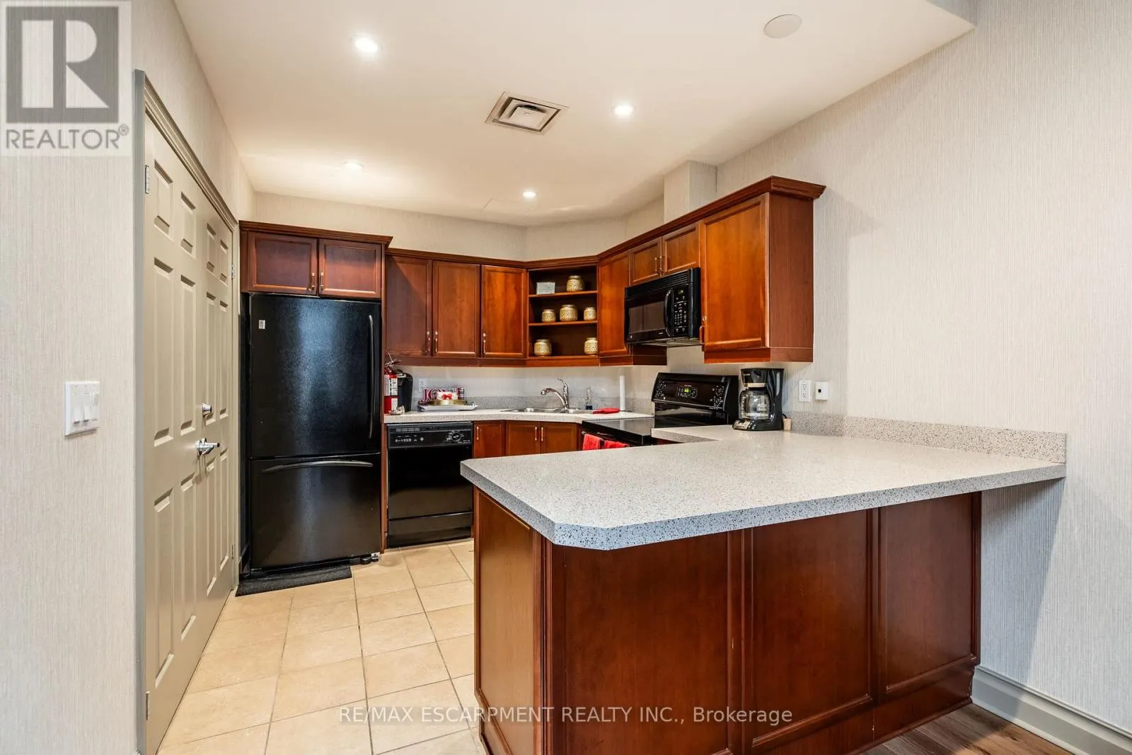 1102 - 1477 LAKESHORE ROAD