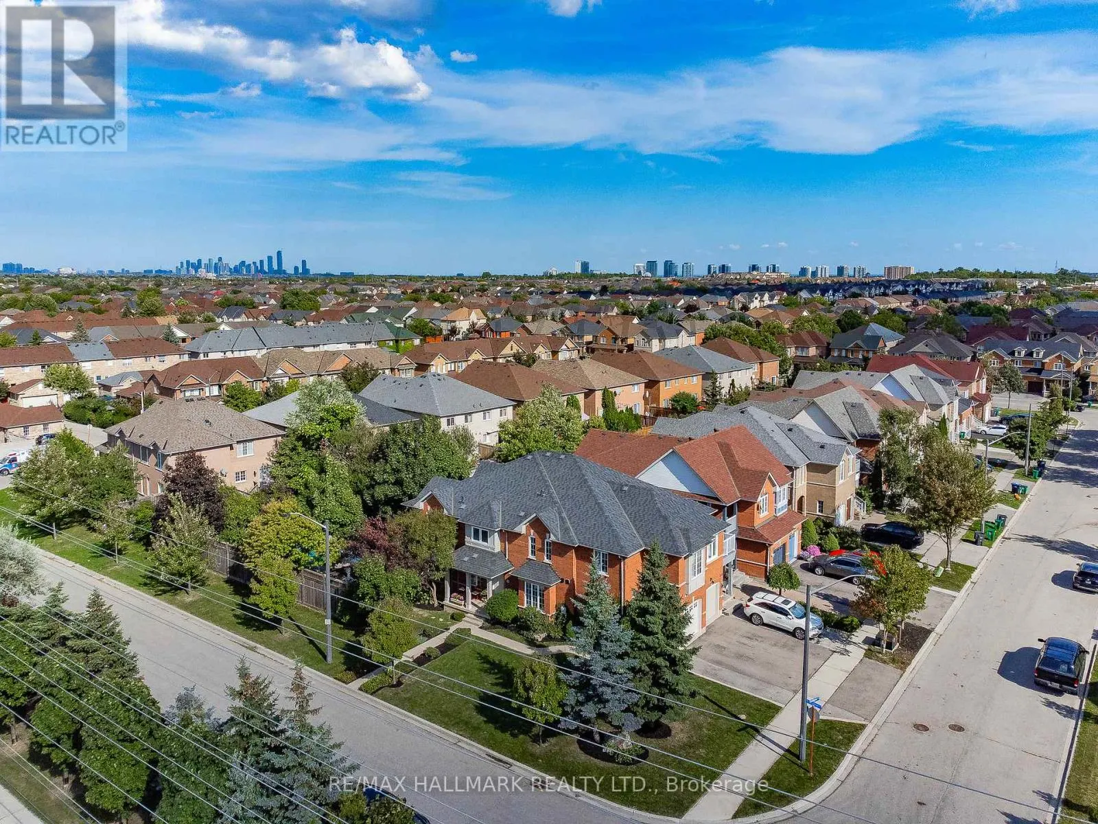 3288 EQUESTRIAN CRESCENT