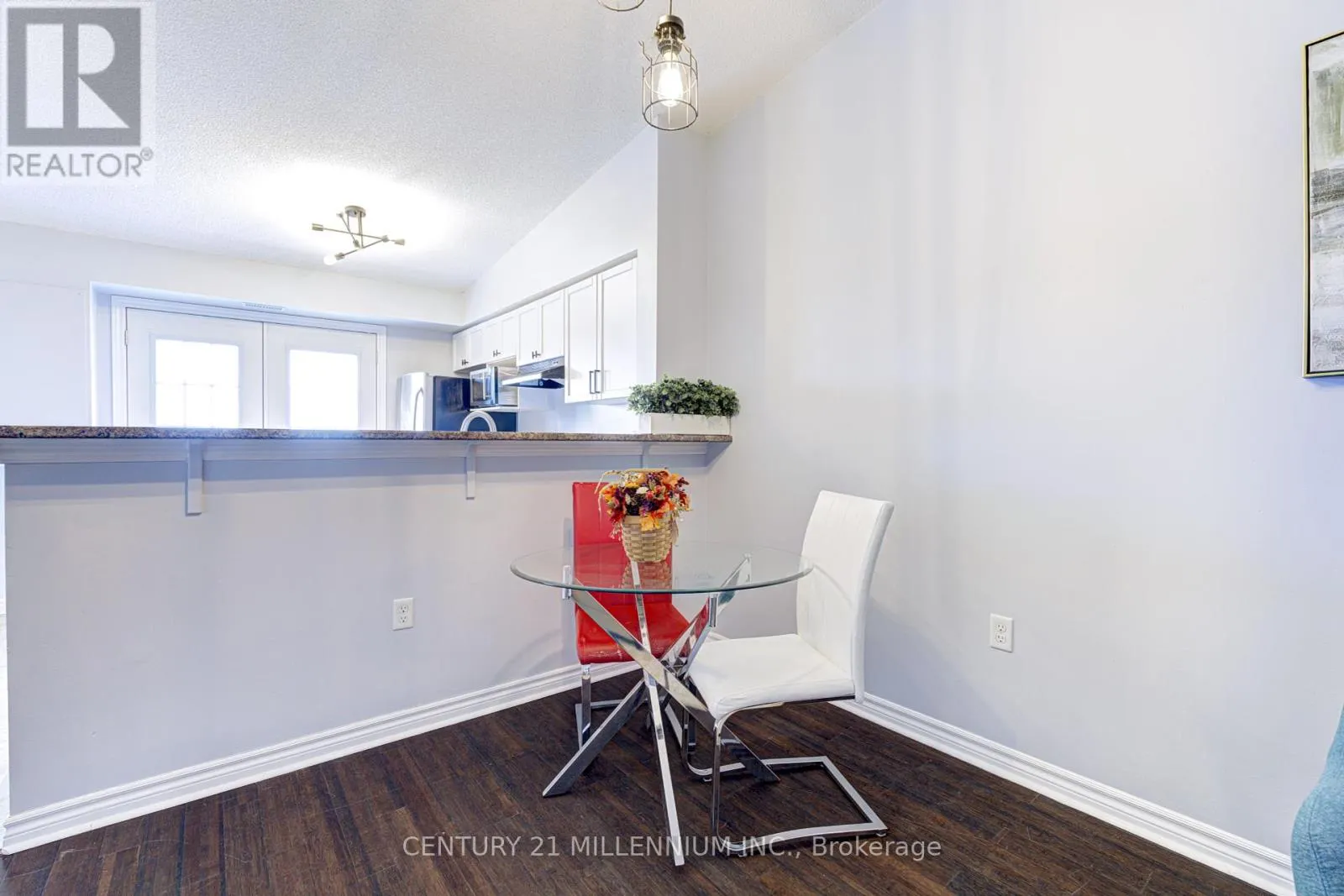 407 - 1380 MAIN STREET E