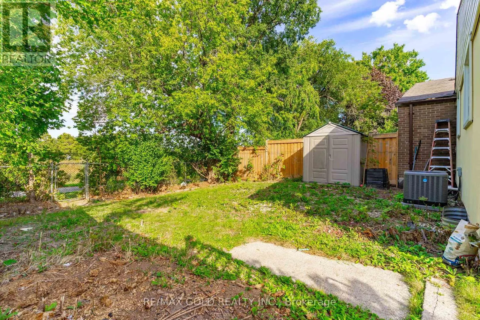 4 DEESIDE CRESCENT