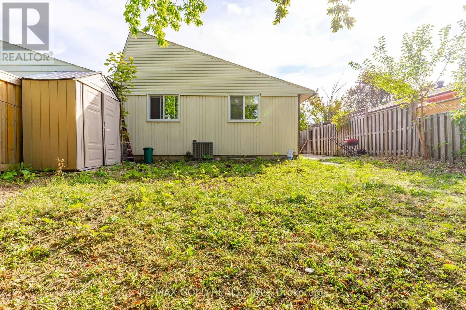 4 DEESIDE CRESCENT